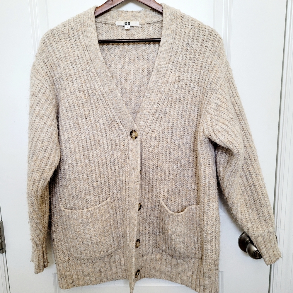 Uniqlo Beige Chunky Knit Cardigan